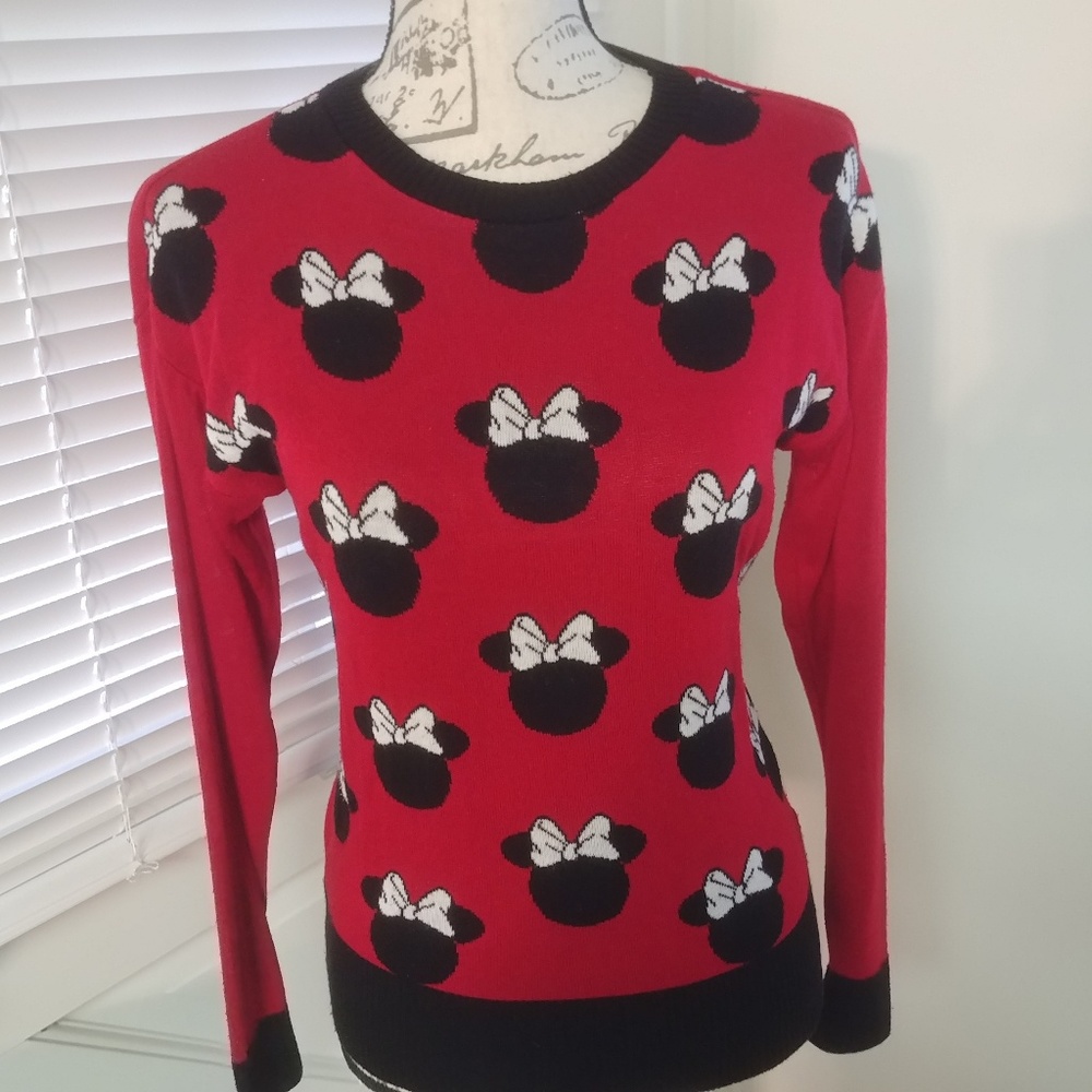 Long sleeve sweater